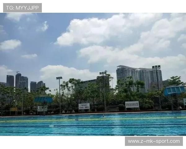 游泳馆推进青少年课程的师资交流与轮岗制度，省游泳馆培训班