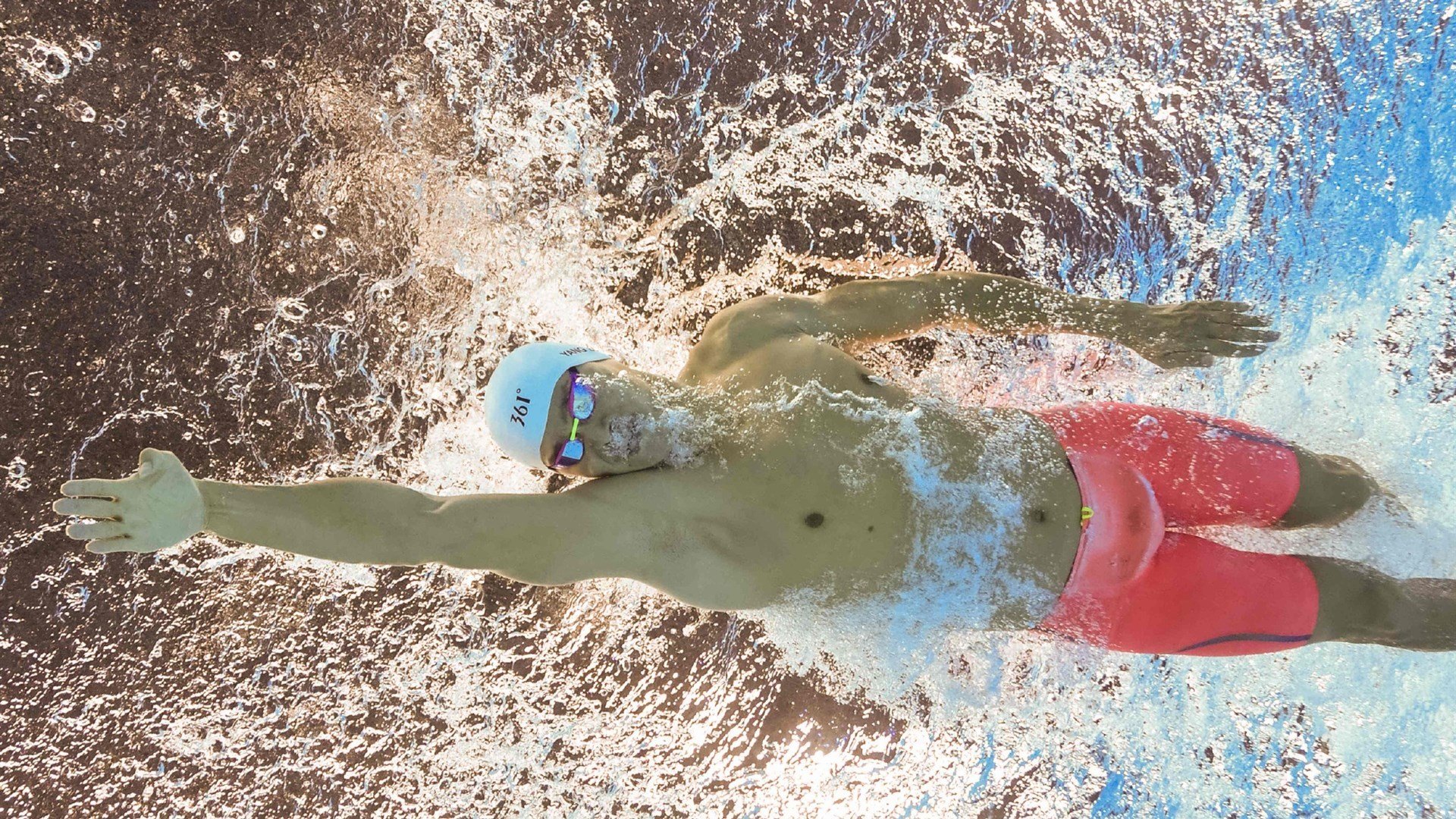 自由泳划水节奏与疲劳曲线对照分析，自由泳划水效率提高